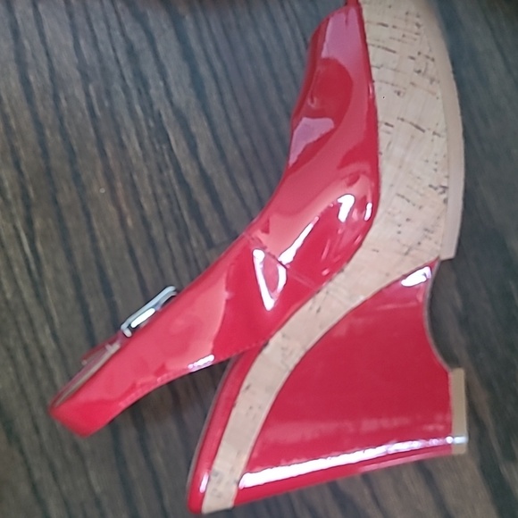 Donald Pliner Patent Leather Cork Wedge Platform Sandal - Picture 2 of 6